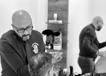 Le concept du coiffeur barbier installé chez Superfit. PETRA CONCEPT BARBER SHOP